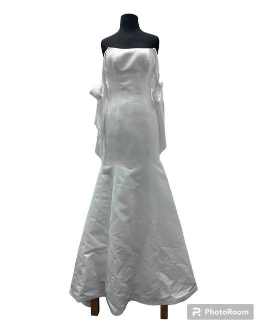 KATHRYN BASS BRIDAL SIZE X-SMALL Wedding Gown