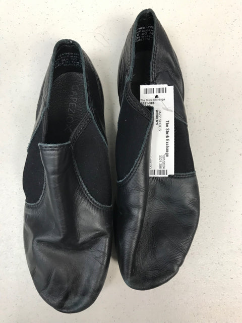 CAPEZIO Size 9 JAZZ SHOES