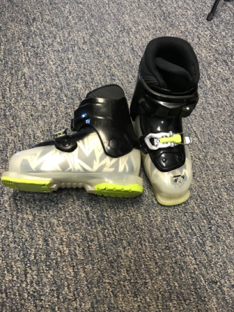 DALBELLO Size 2 SKI BOOTS