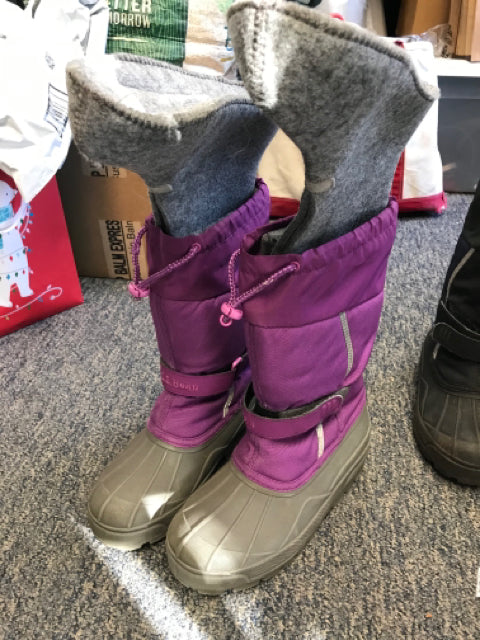 LL BEAN Size 4 SNOWBOOTS