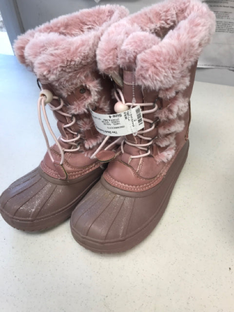 LONDON FOG Size 4 SNOWBOOTS