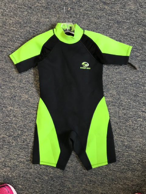 Size 12-14 WET SUIT