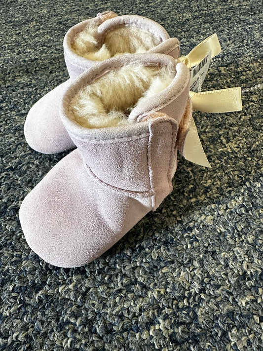 UGG Size 1 BOOTIES